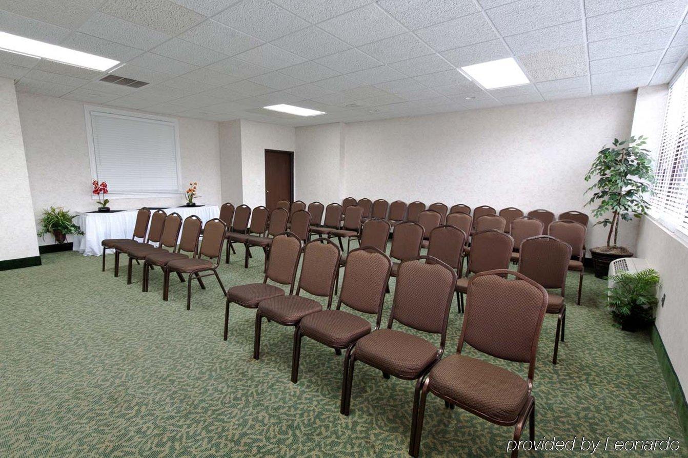 Doubletree By Hilton Clarksville Riverview Negócio foto