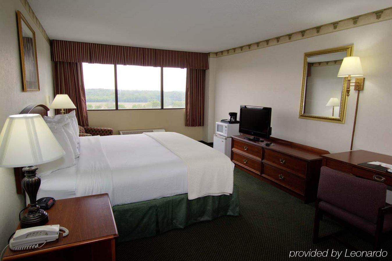 Doubletree By Hilton Clarksville Riverview Quarto foto
